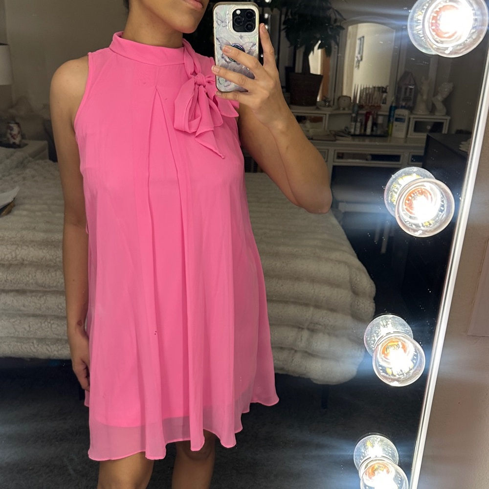 Tash + Sophie Elegant Pink Sleeveless Dress used in great condition size Medium